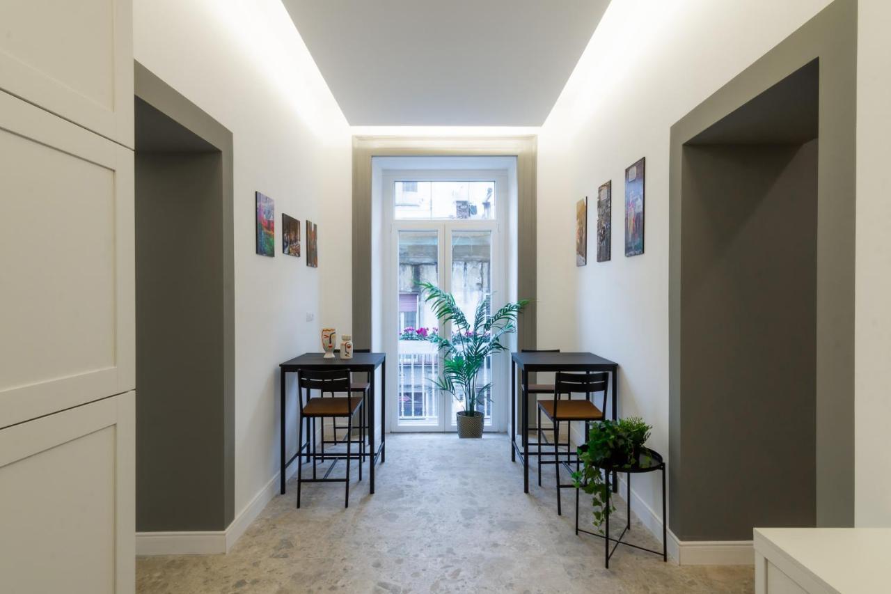 Naos Bed & Breakfast เนเปิลส์ ภายนอก รูปภาพ